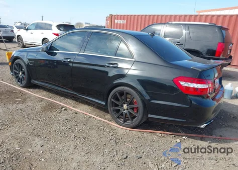 2012 Mercedes-Benz E 63 Amg z USA, uszkodzony, nr VIN WDDHF7EB2CA659903